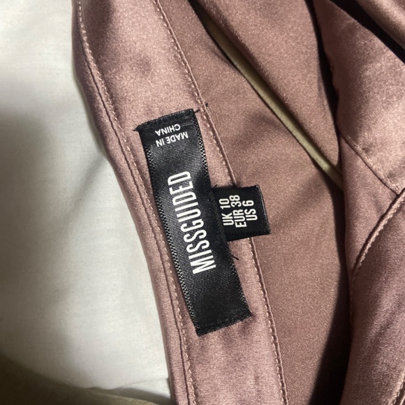 Missguided satin button up - Picture 3 of 3